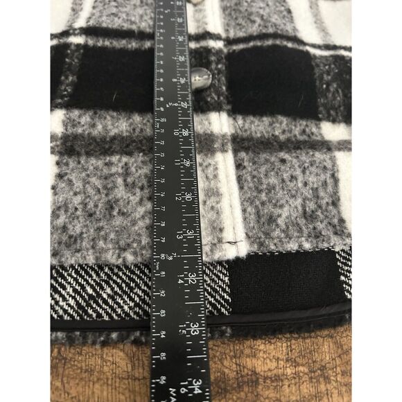 WESTBOUND Women's Plaid Shacket Black Gray Size Small Pockets Button Front - Picture 9 of 9